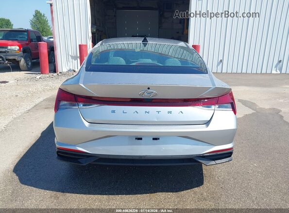 5NPLL4AG8MH047258 2021 HYUNDAI ELANTRA Silver 