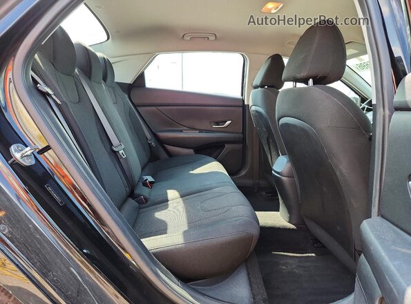 5NPLL4AG8MH052721 2021 HYUNDAI ELANTRA Black Հետևի նստատեղերի տեսք