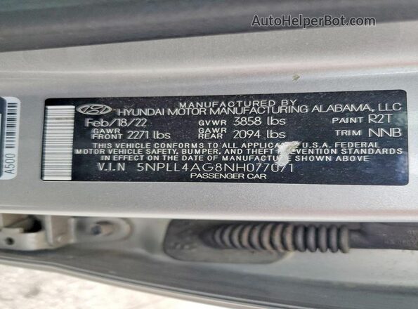 5NPLL4AG8NH077071 2022 HYUNDAI ELANTRA Silver Widok komory silnika