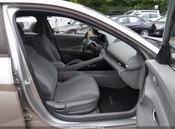 5NPLL4AG9MH050055 2021 HYUNDAI ELANTRA Silver წინა სალონის ხედი