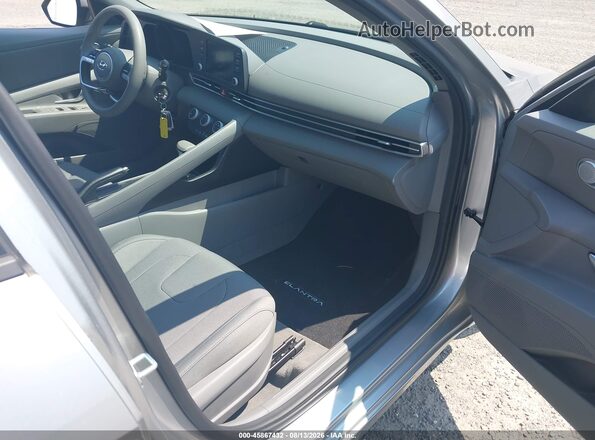 5NPLL4AGXMH045205 2021 HYUNDAI ELANTRA Gray Vista interior delantera