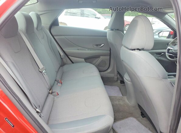 5NPLL4AGXMH049643 2021 HYUNDAI ELANTRA Red Հետևի նստատեղերի տեսք
