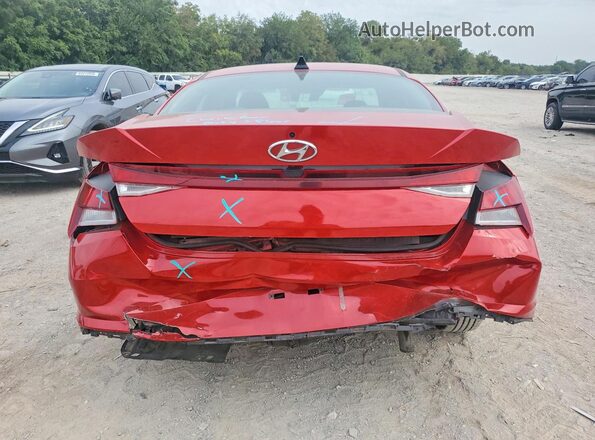 5NPLL4AGXMH049643 2021 HYUNDAI ELANTRA Red Հետևի տեսք