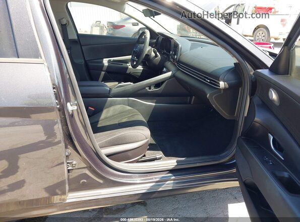 5NPLM4AG1MH051813 2021 HYUNDAI ELANTRA Black Widok wnętrza z przodu