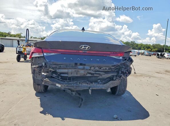 5NPLM4AG1NH070573 2022 HYUNDAI ELANTRA Black Rear view