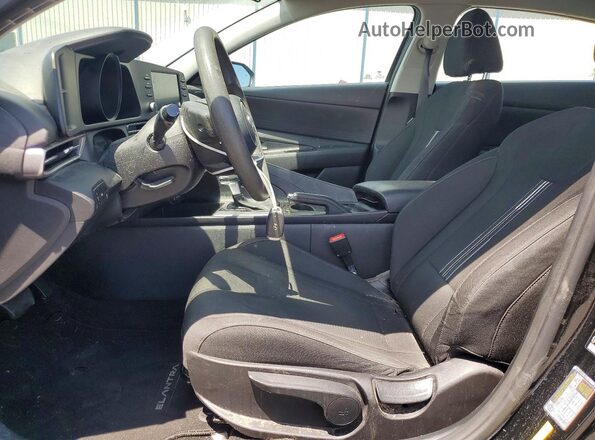 5NPLM4AG1NH070573 2022 HYUNDAI ELANTRA Black Front interior view
