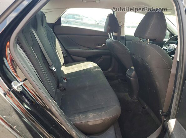 5NPLM4AG1NH070573 2022 HYUNDAI ELANTRA Black Rear seats view