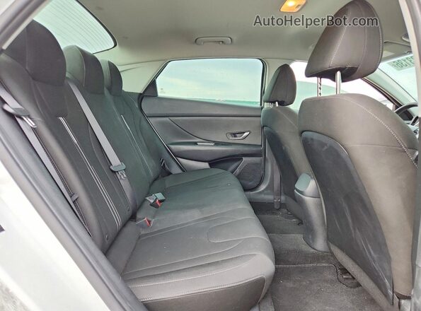 5NPLM4AG1PH117765 2023 HYUNDAI ELANTRA White უკანა სავარძლების ხედი