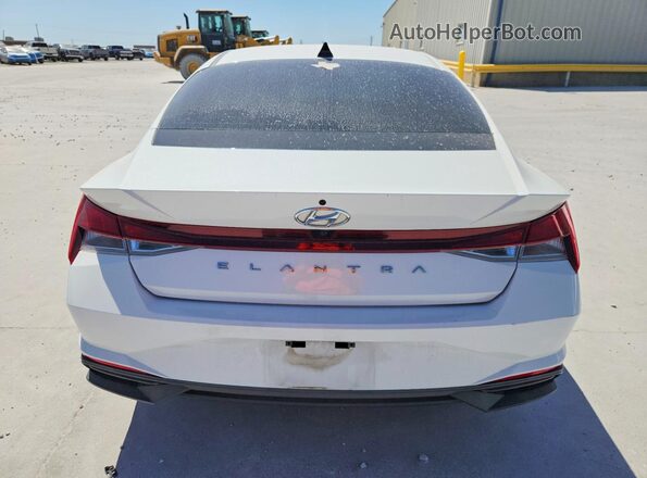 5NPLM4AG2MH002233 2021 HYUNDAI ELANTRA White Vista trasera