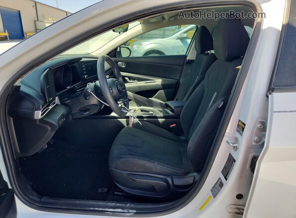 5NPLM4AG2MH002233 2021 HYUNDAI ELANTRA White Vista interior delantera