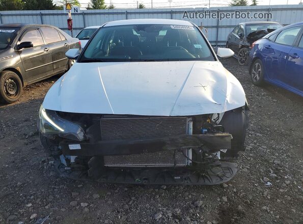 5NPLM4AG2NH072977 2022 HYUNDAI ELANTRA White Front view