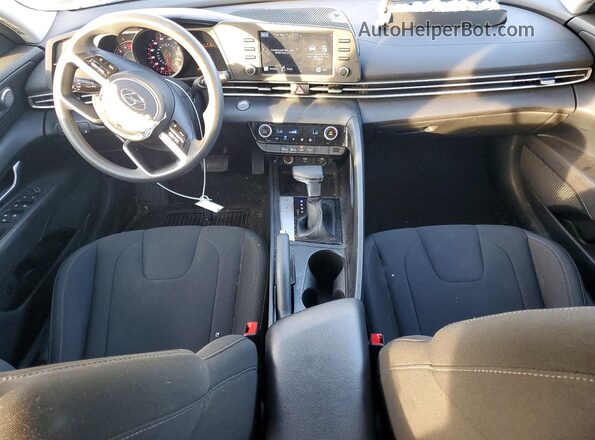 5NPLM4AG2NH072977 2022 HYUNDAI ELANTRA White Dashboard view