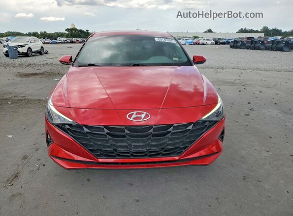 5NPLM4AG3MH006419 2021 HYUNDAI ELANTRA Red Widok z przodu