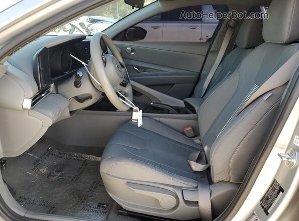 5NPLM4AG3MH048931 2021 HYUNDAI ELANTRA Silver Vista interior delantera