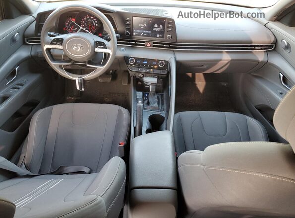 5NPLM4AG3MH048931 2021 HYUNDAI ELANTRA Silver Vista del salpicadero