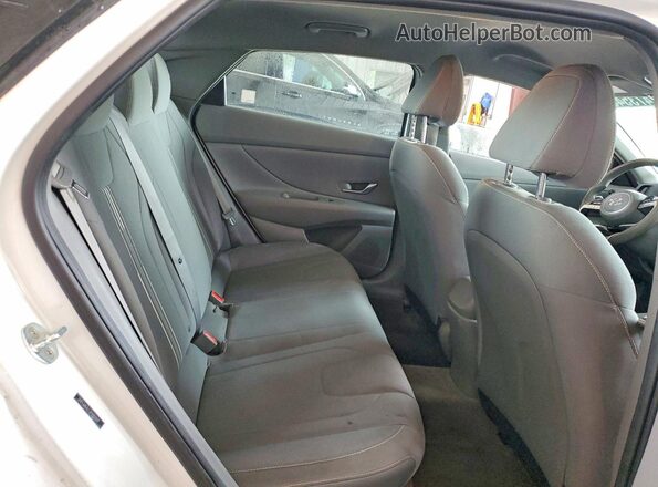 5NPLM4AG3PH103849 2023 HYUNDAI ELANTRA White Հետևի նստատեղերի տեսք
