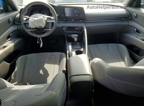 5NPLM4AG4MH007742 2021 HYUNDAI ELANTRA Black Dashboard view
