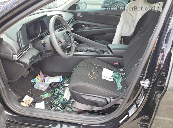 5NPLM4AG4MH019826 2021 HYUNDAI ELANTRA Black წინა სალონის ხედი