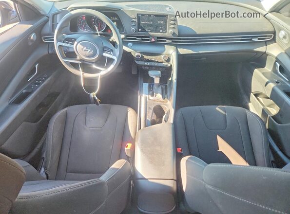 5NPLM4AG4NH054058 2022 HYUNDAI ELANTRA Black Առջևի վահանակի տեսք