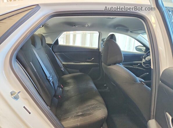 5NPLM4AG5MH042712 2021 HYUNDAI ELANTRA White Вид задніх сидінь