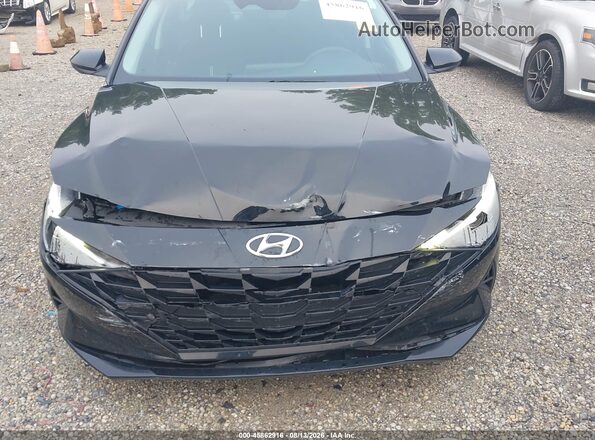 5NPLM4AG5NH069717 2022 HYUNDAI ELANTRA Black წინა ხედი