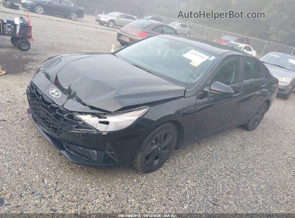 5NPLM4AG5NH069717 2022 HYUNDAI ELANTRA Black წინა მარცხენა ხედი სამი მეოთხედიდან