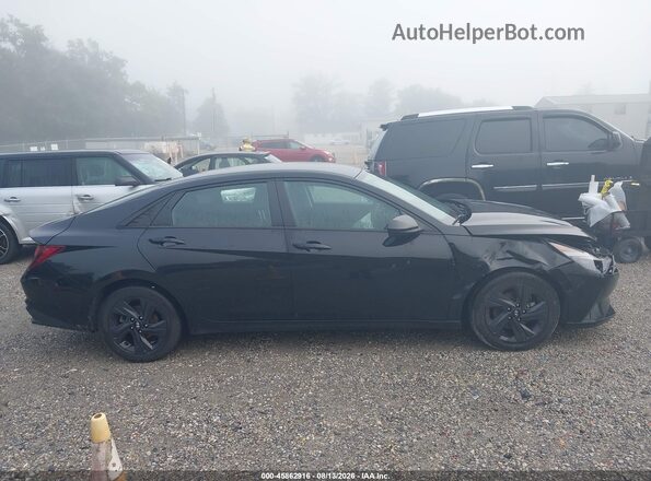 5NPLM4AG5NH069717 2022 HYUNDAI ELANTRA Black უკანა სალონის ხედი
