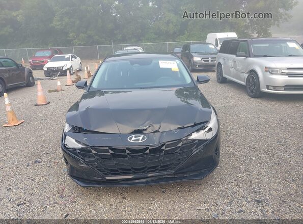 5NPLM4AG5NH069717 2022 HYUNDAI ELANTRA Black ხელსაწყოთა პანელის ხედი