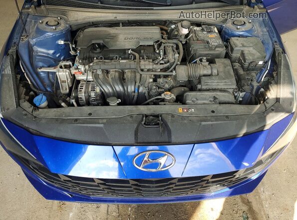 5NPLM4AG6NH060847 2022 HYUNDAI ELANTRA Blue Widok wnętrza z tyłu