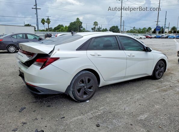 5NPLM4AG6NH067121 2022 HYUNDAI ELANTRA White Задня права чверть