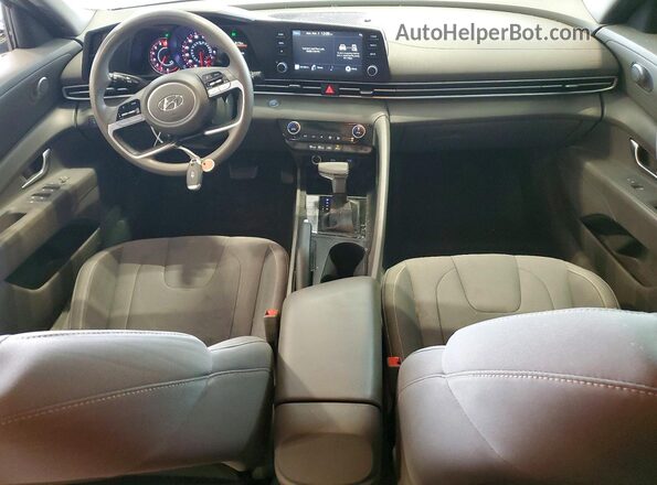 5NPLM4AG7MH019979 2021 HYUNDAI ELANTRA Серебряный Вид панели приборов