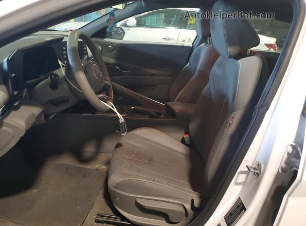 5NPLM4AG7MH045787 2021 HYUNDAI ELANTRA White Սալոնի դիմացի տեսք