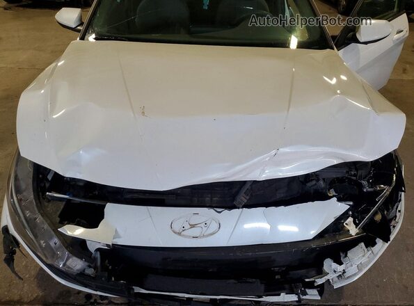 5NPLM4AG7MH045787 2021 HYUNDAI ELANTRA White Սալոնի հետևի տեսք