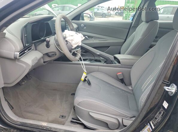 5NPLM4AG7NH075826 2022 HYUNDAI ELANTRA Black Front interior view