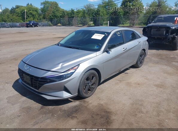 5NPLM4AG8MH001331 2021 HYUNDAI ELANTRA Silver Առջևի ձախ երեք քառորդ տեսարան