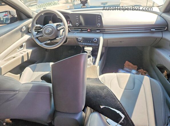 5NPLM4AG8MH039383 2021 HYUNDAI ELANTRA Gray Dashboard view
