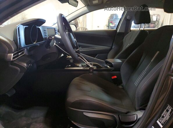 5NPLM4AG8NH077620 2022 HYUNDAI ELANTRA Black Front interior view