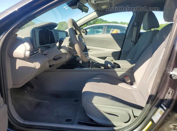 5NPLM4AG8NH078847 2022 HYUNDAI ELANTRA Charcoal Սալոնի դիմացի տեսք