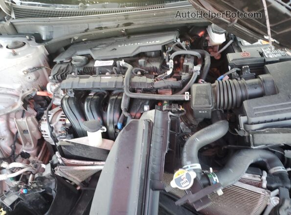 5NPLM4AG8NH083613 2022 HYUNDAI ELANTRA Серебряный Вид задней части салона