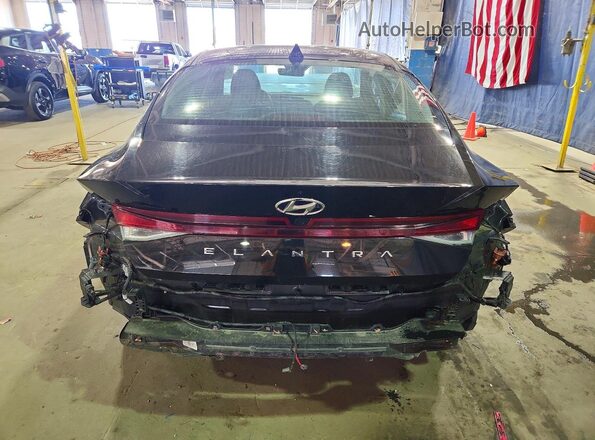 5NPLM4AG8PH102552 2023 HYUNDAI ELANTRA Black Vista trasera