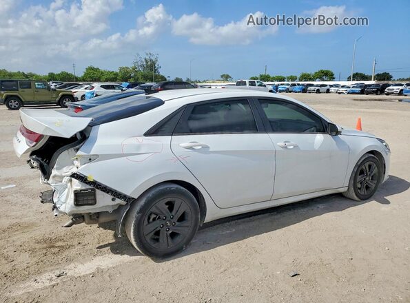 5NPLM4AG9MH052966 2021 HYUNDAI ELANTRA White Rear right