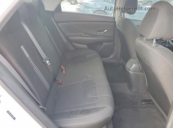 5NPLM4AG9MH052966 2021 HYUNDAI ELANTRA White Rear seats view