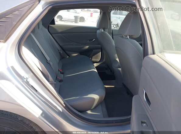 5NPLM4AG9PH099953 2023 HYUNDAI ELANTRA Silver VIN კოდის სტიკერის ხედი