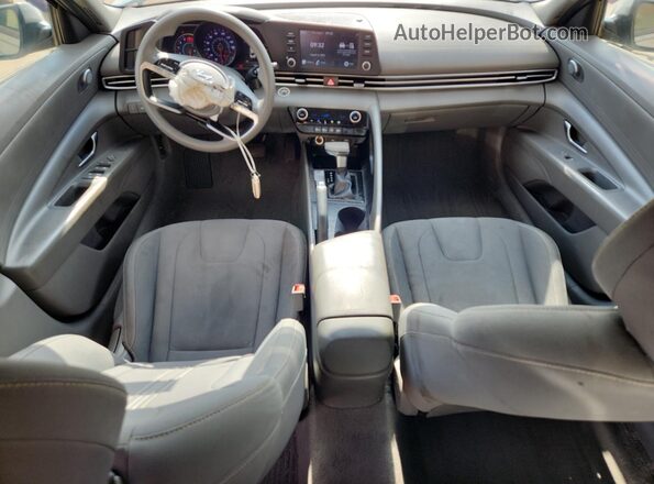5NPLM4AGXMH039319 2021 HYUNDAI ELANTRA Silver 