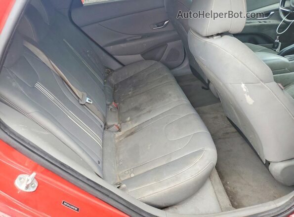 5NPLM4AGXNH073889 2022 HYUNDAI ELANTRA Red Vista de los asientos traseros