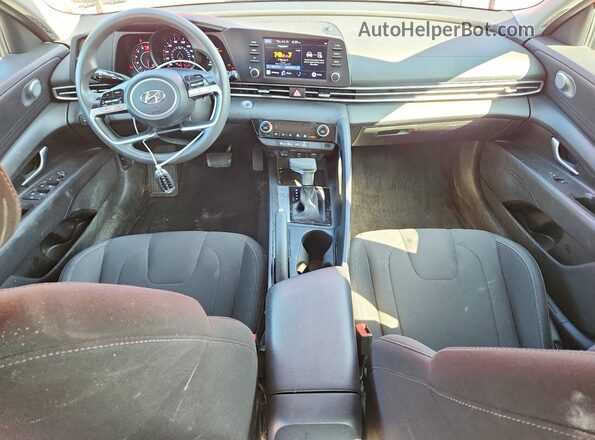 5NPLM4AGXPH109907 2023 HYUNDAI ELANTRA Red წინა პანელის ხედი