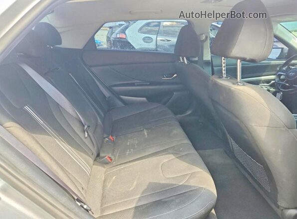5NPLN4AG0NH073364 2022 HYUNDAI ELANTRA Silver Вид задніх сидінь