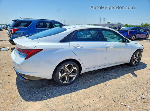 5NPLN4AG2MH022396 2021 HYUNDAI ELANTRA White Trasero derecho