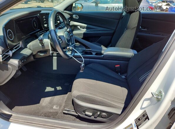 5NPLN4AG2MH022396 2021 HYUNDAI ELANTRA White Vista interior delantera