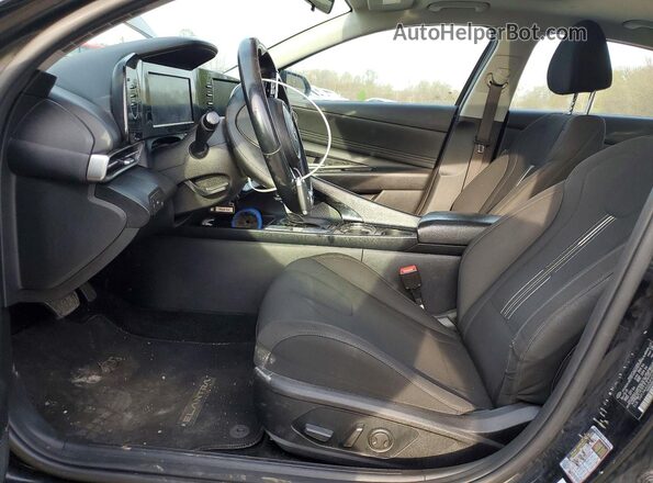 5NPLN4AG2MH025511 2021 HYUNDAI ELANTRA Black Вид салону спереду